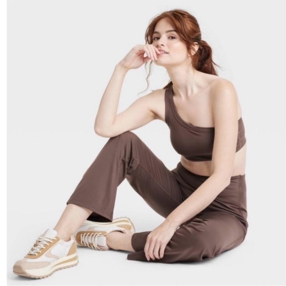 All in Motion Brown Slim Straight Leg Yoga Pant